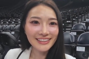 美女记者：杨瀚森先把篮板做好 这是能帮助他留住上场时间的途径