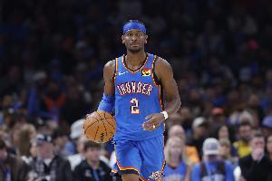 亚历山大已连续79场砍20+追平大O并列历史第三 前二都是张伯伦！