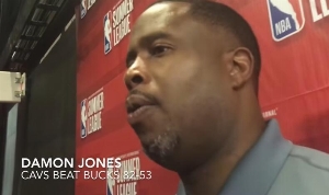 搏一搏！美媒：达蒙-琼斯破产被赶出家门 到处借钱&抵押冠军戒指