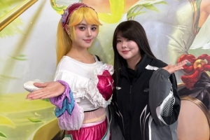 英文流解说Mayumi晒照：谢谢成都的热情招待 认识大家太开心啦❤