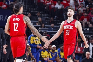 杜兰特：我喜欢和大个子球员一起打球 他们会干所有的脏活累活