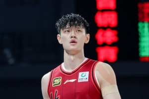 媒体人：已有5支NBL球队报价曾凡博 小曾还收到多所NCAA名校邀约