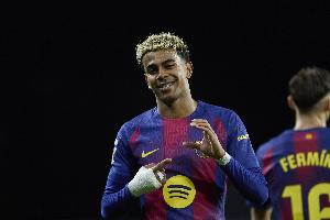 卢赞：我们不想也不打算引发任何争议，重要的是亚马尔能尽快康复