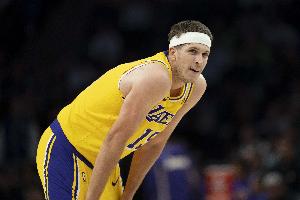 里夫斯：雷霆把我们屎都打出来了 我们坚信我们能达到那个高度