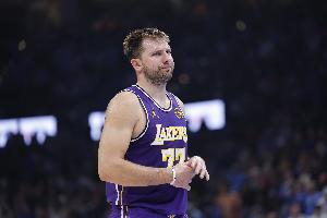 东契奇：我们大概是凌晨三点到的密尔沃基 这是一次漫长的旅程