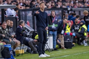 阿斯谈阿隆索面临挑战：一个月内九战六客，没有任何喘息时间