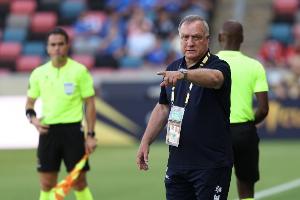 世界杯最老纪录！库拉索主帅艾德沃卡特78岁，带过近20支不同球队