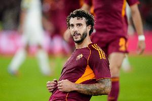 罗马主力中卫埃尔莫索右大腿受伤，未入选本轮意甲联赛大名单