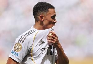 2名英格兰球员为皇马西甲首发，上次还是2006年的小贝和伍德盖特