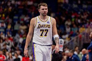 2罚1中吓死球迷！东契奇24中10&三分12中3得到33分11板8助3断！