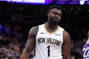 粗中有细！锡安飞身抢断 反击背运+对抗突破&左手拉杆上篮！