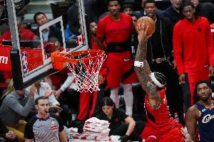 谢德：当莺歌找到进攻节奏时把球给他就行 他会做出正确的决策