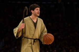 键盘侠|谢泼德是上海大鲨鱼未来控卫？他让火箭重回争冠轨道