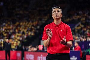 苏群：中国男篮防守勇大于谋 所有和投射相关的基本功都不如韩国