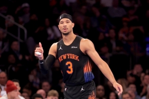 飞沙走石！哈特连续强攻内线打成2+1 帮助尼克斯反超比分