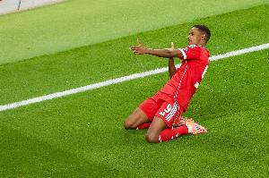 伊萨克近8场英超首次破门，终结个人生涯并列最长连场进球荒