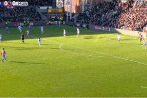 麦考伊斯特谈约罗送点：铲球太幼稚 沃顿是最好的中场传球手之一