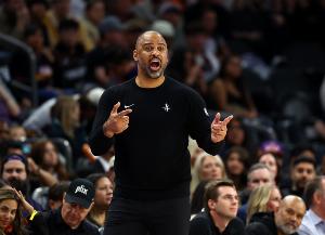 火箭明日再战爵士 乌度卡：我们必须拿出今天的努力和专注力