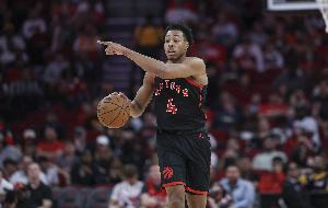 7中4！猛龙主帅：巴恩斯的三分进步绝非偶然 他付出了很多努力