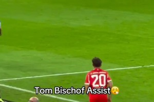 圆神发力！安东尼喝水时发现球队发起进攻，立马要球助攻队友破门