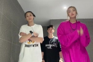 赫伊森在新闻发布会上力挺维尼修斯，直截了当，毫不拐弯抹角！