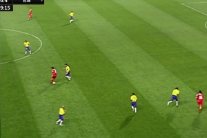 从从容容❗️当年世界杯邵佳一vs巴西潇洒转身拉球过人