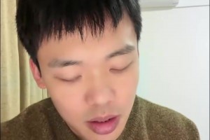 安东内拉眼里满眼都是梅西，一旁的儿子敢踢老子一脚啊