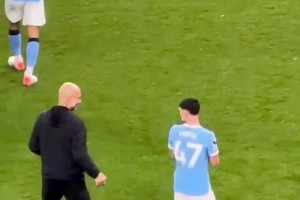 瓜迪奥拉赛后找福登时偷偷从背后给了脑袋一巴掌~