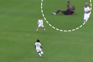 不愧是勤笑公！莱奥：足球，一定要笑着踢！