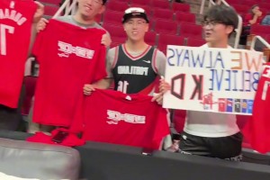 周玲安爆料：得知杨瀚森没来休斯敦 中国球迷转而支持杜兰特