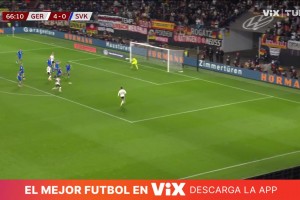 荷兰2-0领先！德里赫特头球摆渡造点，加克波主罚打进