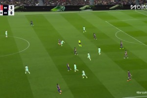 踢球还是踢人？！桑赛特凶狠踢倒费尔明，VAR介入将其直红罚下